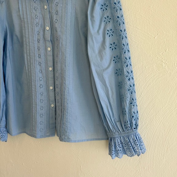 J Crew Eyelet Trim Button Up Blouse Sz Small - Picture 6 of 8